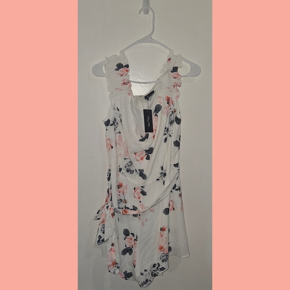 City Chic Lotus Lust Playsuit- Ivory Romper - Picture 2 of 3